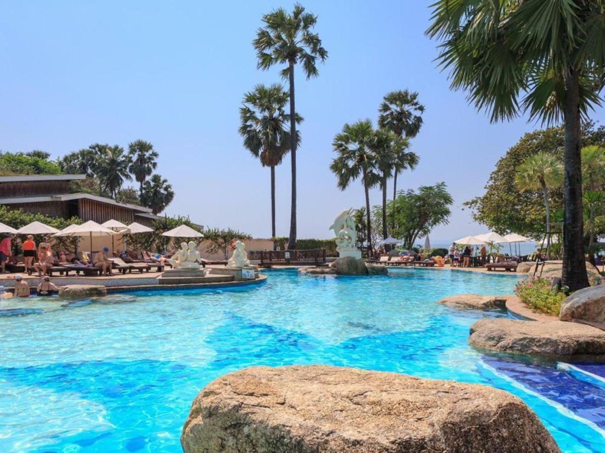 Long Beach Garden Hotel & Pavilions Pattaya Exterior photo